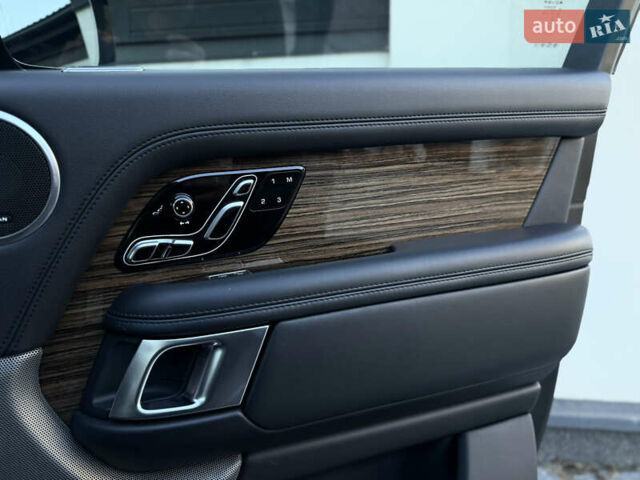 Черный Ленд Ровер Рендж Ровер, объемом двигателя 2.99 л и пробегом 174 тыс. км за 50990 $, фото 73 на Automoto.ua