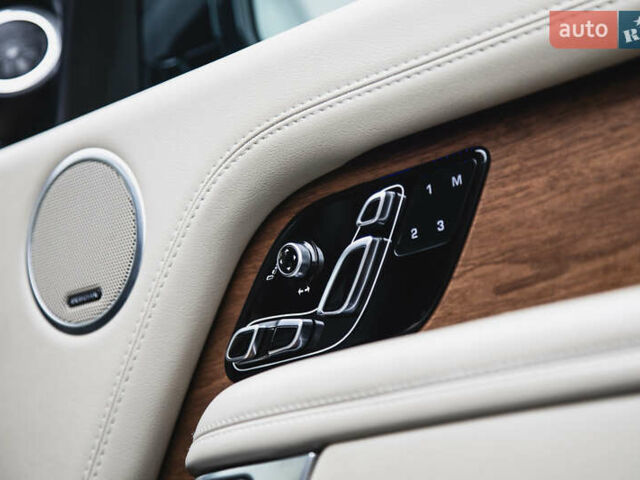 Чорний Ленд Ровер Рендж Ровер, об'ємом двигуна 2.99 л та пробігом 123 тис. км за 62500 $, фото 9 на Automoto.ua