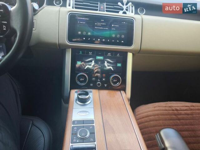 Чорний Ленд Ровер Рендж Ровер, об'ємом двигуна 2.99 л та пробігом 128 тис. км за 54500 $, фото 12 на Automoto.ua