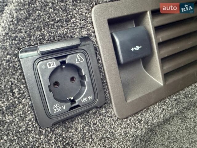 Черный Ленд Ровер Рендж Ровер, объемом двигателя 5 л и пробегом 161 тыс. км за 58500 $, фото 56 на Automoto.ua