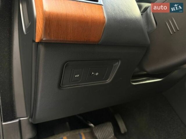 Чорний Ленд Ровер Рендж Ровер, об'ємом двигуна 2.99 л та пробігом 138 тис. км за 53990 $, фото 17 на Automoto.ua