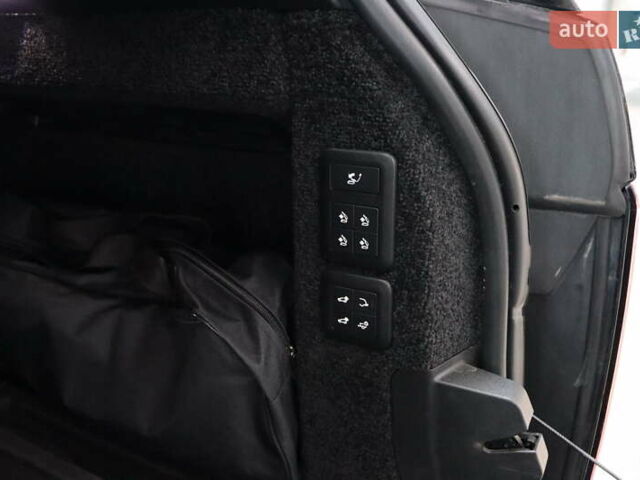 Чорний Ленд Ровер Рендж Ровер, об'ємом двигуна 3 л та пробігом 129 тис. км за 63900 $, фото 48 на Automoto.ua