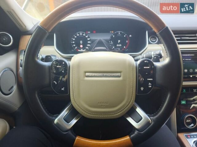 Чорний Ленд Ровер Рендж Ровер, об'ємом двигуна 2.99 л та пробігом 128 тис. км за 54500 $, фото 10 на Automoto.ua