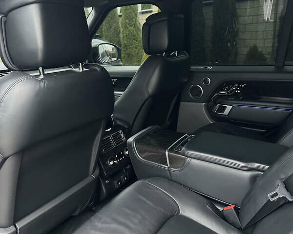 Черный Ленд Ровер Рендж Ровер, объемом двигателя 4.4 л и пробегом 193 тыс. км за 62000 $, фото 18 на Automoto.ua