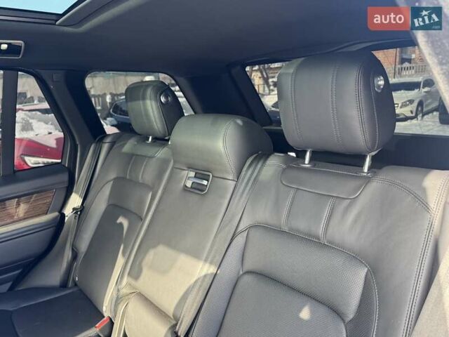 Чорний Ленд Ровер Рендж Ровер, об'ємом двигуна 5 л та пробігом 194 тис. км за 58000 $, фото 62 на Automoto.ua