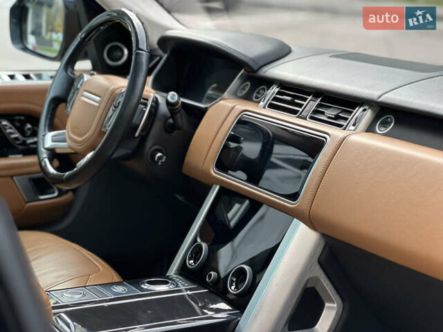 Черный Ленд Ровер Рендж Ровер, объемом двигателя 4.37 л и пробегом 260 тыс. км за 63000 $, фото 23 на Automoto.ua