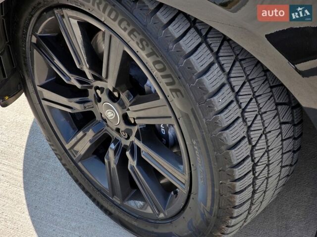 Чорний Ленд Ровер Рендж Ровер, об'ємом двигуна 4.37 л та пробігом 154 тис. км за 69999 $, фото 51 на Automoto.ua