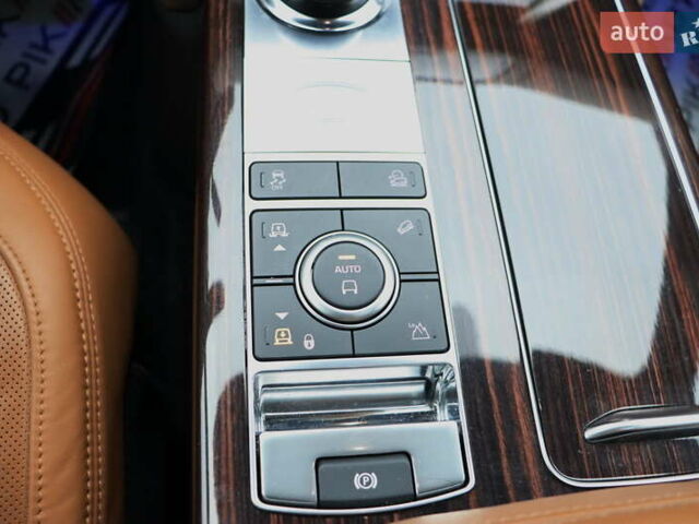 Чорний Ленд Ровер Рендж Ровер, об'ємом двигуна 3 л та пробігом 129 тис. км за 63900 $, фото 28 на Automoto.ua