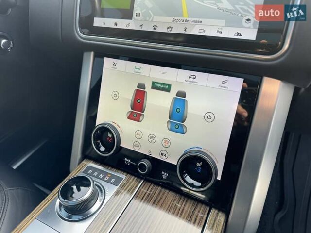 Чорний Ленд Ровер Рендж Ровер, об'ємом двигуна 5 л та пробігом 194 тис. км за 58000 $, фото 37 на Automoto.ua