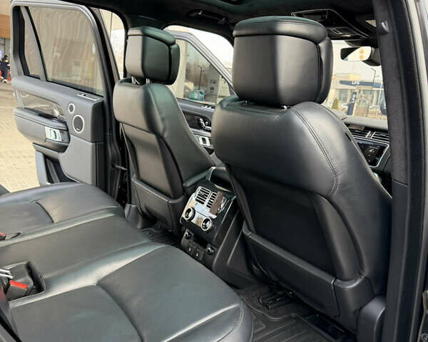 Чорний Ленд Ровер Рендж Ровер, об'ємом двигуна 4.37 л та пробігом 172 тис. км за 65500 $, фото 28 на Automoto.ua