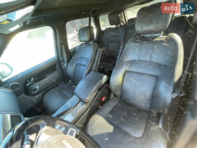 Чорний Ленд Ровер Рендж Ровер, об'ємом двигуна 3 л та пробігом 131 тис. км за 30000 $, фото 25 на Automoto.ua