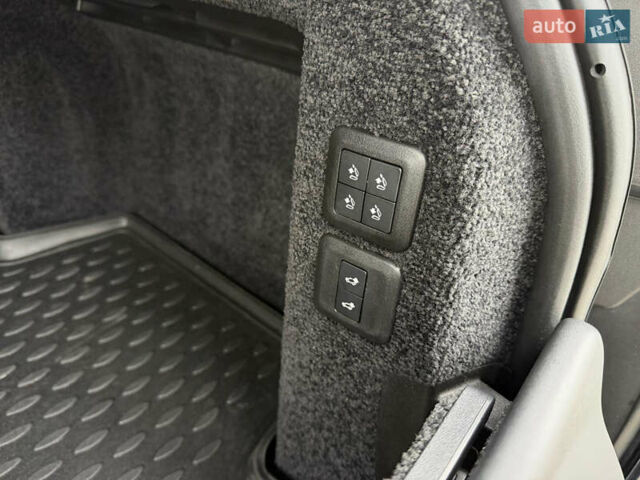 Чорний Ленд Ровер Рендж Ровер, об'ємом двигуна 2.99 л та пробігом 132 тис. км за 52900 $, фото 64 на Automoto.ua