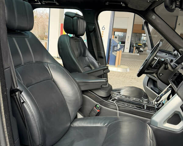 Чорний Ленд Ровер Рендж Ровер, об'ємом двигуна 4.37 л та пробігом 172 тис. км за 65500 $, фото 32 на Automoto.ua