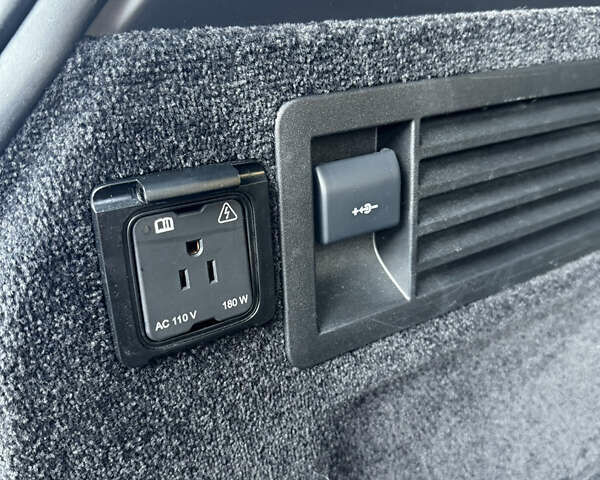 Черный Ленд Ровер Рендж Ровер, объемом двигателя 2.99 л и пробегом 136 тыс. км за 53999 $, фото 22 на Automoto.ua