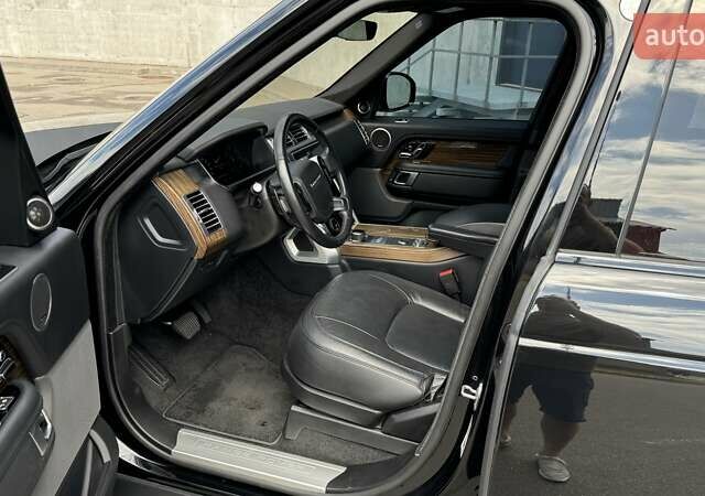 Ленд Ровер Рендж Ровер 2018 в Киеве на Automoto.ua Черный Ленд Ровер Рендж Ровер, объемом двигателя 3 л и пробегом 48 тыс. км за 50999 $, фото 19 на Automoto.ua