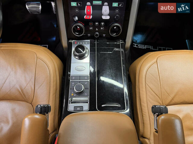 Черный Ленд Ровер Рендж Ровер, объемом двигателя 5 л и пробегом 78 тыс. км за 81500 $, фото 24 на Automoto.ua