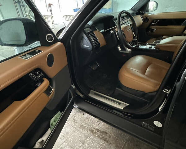 Черный Ленд Ровер Рендж Ровер, объемом двигателя 4.4 л и пробегом 103 тыс. км за 42000 $, фото 6 на Automoto.ua