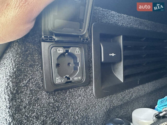 Черный Ленд Ровер Рендж Ровер, объемом двигателя 4.37 л и пробегом 260 тыс. км за 63000 $, фото 42 на Automoto.ua