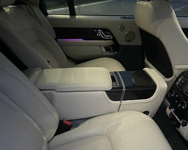 Чорний Ленд Ровер Рендж Ровер, об'ємом двигуна 4.37 л та пробігом 89 тис. км за 85800 $, фото 42 на Automoto.ua