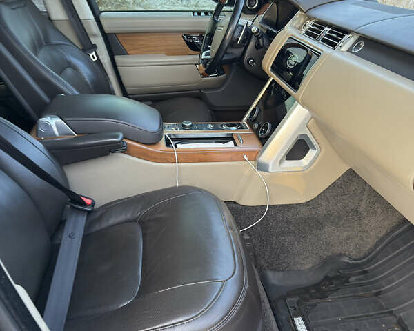 Черный Ленд Ровер Рендж Ровер, объемом двигателя 4.37 л и пробегом 155 тыс. км за 67000 $, фото 9 на Automoto.ua