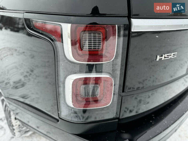 Чорний Ленд Ровер Рендж Ровер, об'ємом двигуна 3 л та пробігом 130 тис. км за 46500 $, фото 32 на Automoto.ua