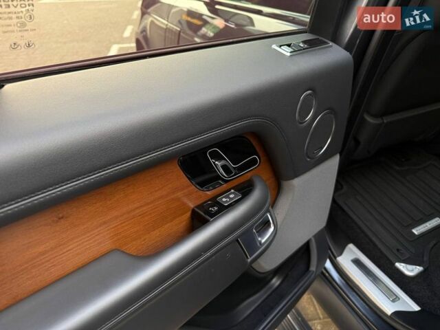 Чорний Ленд Ровер Рендж Ровер, об'ємом двигуна 2.99 л та пробігом 138 тис. км за 53990 $, фото 13 на Automoto.ua