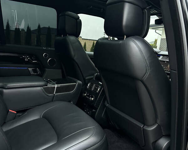 Черный Ленд Ровер Рендж Ровер, объемом двигателя 4.4 л и пробегом 193 тыс. км за 62000 $, фото 29 на Automoto.ua