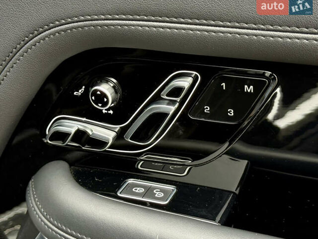 Чорний Ленд Ровер Рендж Ровер, об'ємом двигуна 5 л та пробігом 48 тис. км за 59900 $, фото 34 на Automoto.ua