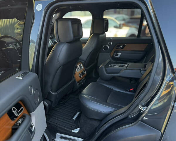 Чорний Ленд Ровер Рендж Ровер, об'ємом двигуна 2.99 л та пробігом 136 тис. км за 54999 $, фото 13 на Automoto.ua