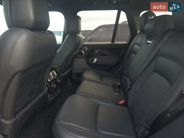 Чорний Ленд Ровер Рендж Ровер, об'ємом двигуна 3 л та пробігом 203 тис. км за 30500 $, фото 6 на Automoto.ua