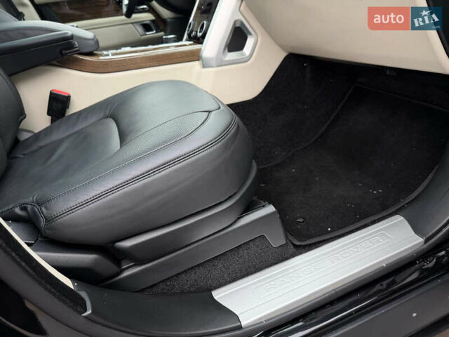 Чорний Ленд Ровер Рендж Ровер, об'ємом двигуна 2.99 л та пробігом 132 тис. км за 52900 $, фото 49 на Automoto.ua