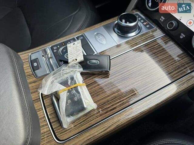 Чорний Ленд Ровер Рендж Ровер, об'ємом двигуна 5 л та пробігом 194 тис. км за 58000 $, фото 39 на Automoto.ua