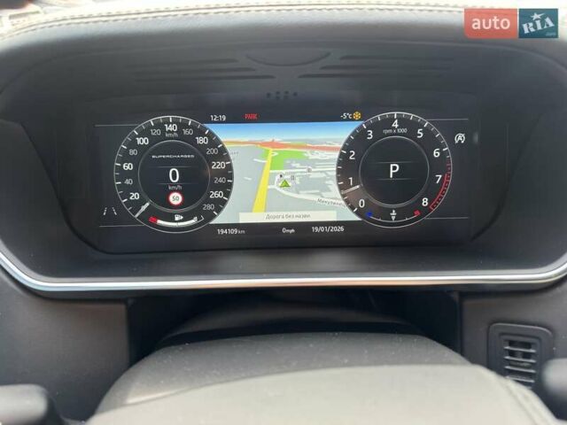 Чорний Ленд Ровер Рендж Ровер, об'ємом двигуна 5 л та пробігом 194 тис. км за 58000 $, фото 10 на Automoto.ua