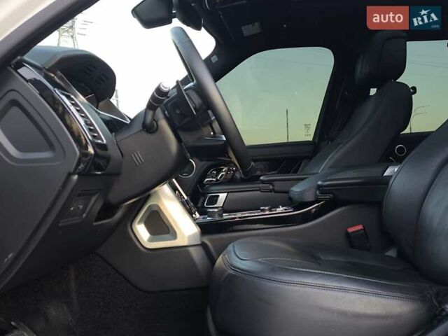 Чорний Ленд Ровер Рендж Ровер, об'ємом двигуна 2.99 л та пробігом 86 тис. км за 51500 $, фото 25 на Automoto.ua