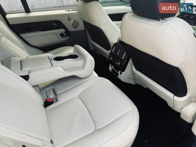 Черный Ленд Ровер Рендж Ровер, объемом двигателя 4.37 л и пробегом 90 тыс. км за 65000 $, фото 14 на Automoto.ua