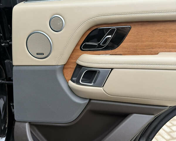 Черный Ленд Ровер Рендж Ровер, объемом двигателя 4.37 л и пробегом 161 тыс. км за 70990 $, фото 14 на Automoto.ua