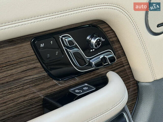 Чорний Ленд Ровер Рендж Ровер, об'ємом двигуна 3 л та пробігом 135 тис. км за 44999 $, фото 12 на Automoto.ua