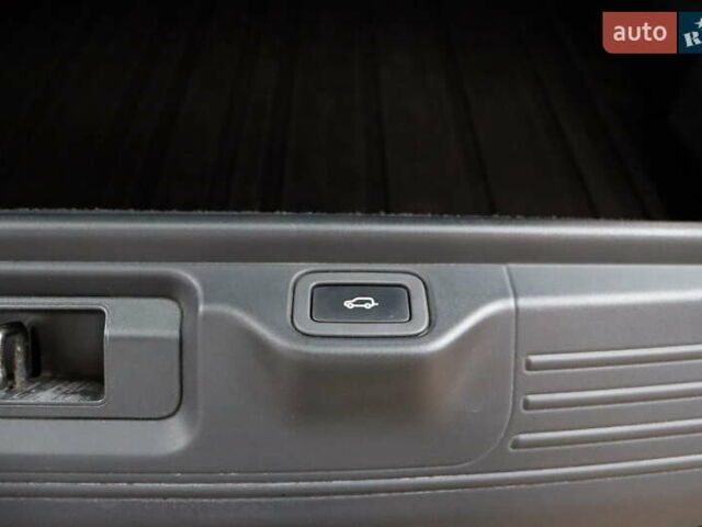 Чорний Ленд Ровер Рендж Ровер, об'ємом двигуна 3 л та пробігом 129 тис. км за 63900 $, фото 47 на Automoto.ua