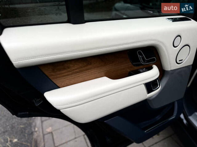 Черный Ленд Ровер Рендж Ровер, объемом двигателя 4.37 л и пробегом 81 тыс. км за 68000 $, фото 33 на Automoto.ua