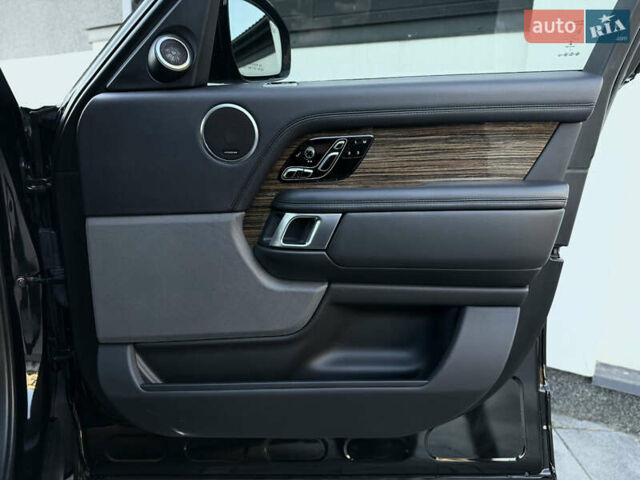 Чорний Ленд Ровер Рендж Ровер, об'ємом двигуна 2.99 л та пробігом 174 тис. км за 58900 $, фото 71 на Automoto.ua