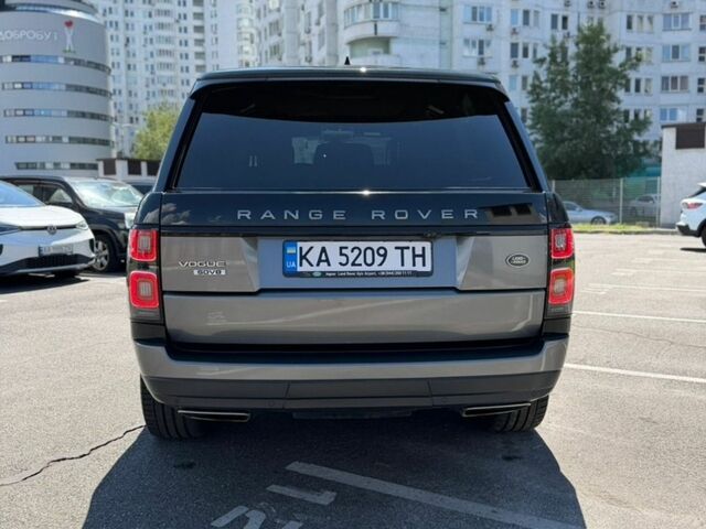 Чорний Ленд Ровер Рендж Ровер, об'ємом двигуна 4.37 л та пробігом 128 тис. км за 57000 $, фото 7 на Automoto.ua