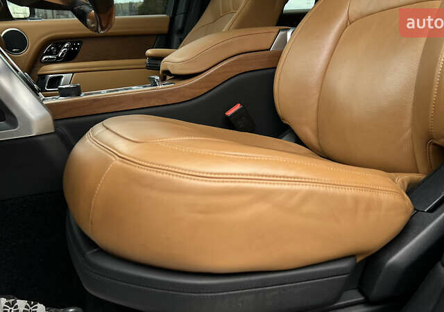 Черный Ленд Ровер Рендж Ровер, объемом двигателя 4.37 л и пробегом 90 тыс. км за 69000 $, фото 33 на Automoto.ua