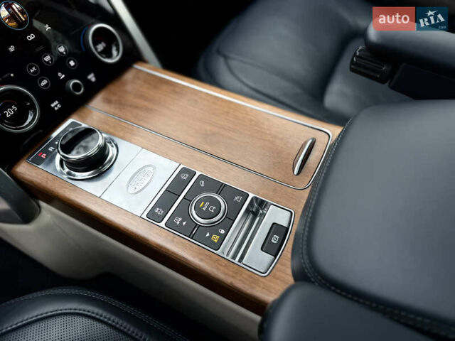 Черный Ленд Ровер Рендж Ровер, объемом двигателя 4.37 л и пробегом 81 тыс. км за 68000 $, фото 24 на Automoto.ua