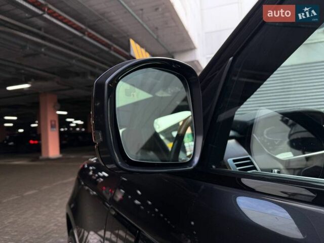 Чорний Ленд Ровер Рендж Ровер, об'ємом двигуна 2.99 л та пробігом 138 тис. км за 53990 $, фото 9 на Automoto.ua