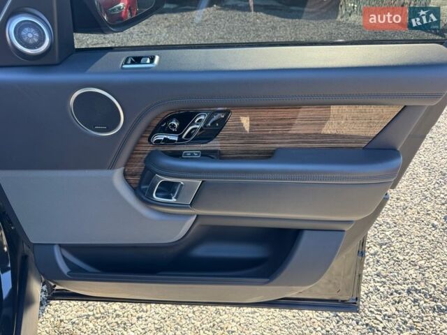 Чорний Ленд Ровер Рендж Ровер, об'ємом двигуна 5 л та пробігом 194 тис. км за 48900 $, фото 24 на Automoto.ua