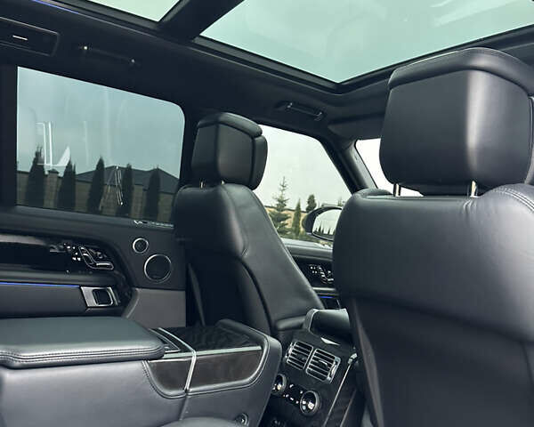 Черный Ленд Ровер Рендж Ровер, объемом двигателя 4.4 л и пробегом 193 тыс. км за 62000 $, фото 27 на Automoto.ua