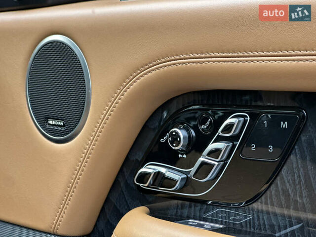 Черный Ленд Ровер Рендж Ровер, объемом двигателя 4.37 л и пробегом 260 тыс. км за 63000 $, фото 24 на Automoto.ua