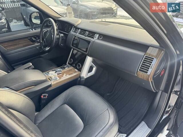 Чорний Ленд Ровер Рендж Ровер, об'ємом двигуна 5 л та пробігом 194 тис. км за 58000 $, фото 31 на Automoto.ua