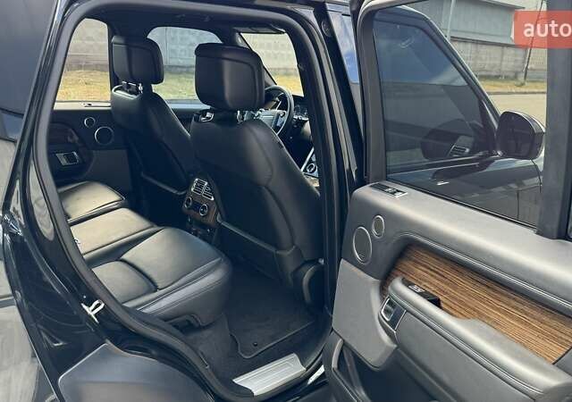 Ленд Ровер Рендж Ровер 2018 в Киеве на Automoto.ua Черный Ленд Ровер Рендж Ровер, объемом двигателя 3 л и пробегом 48 тыс. км за 50999 $, фото 24 на Automoto.ua