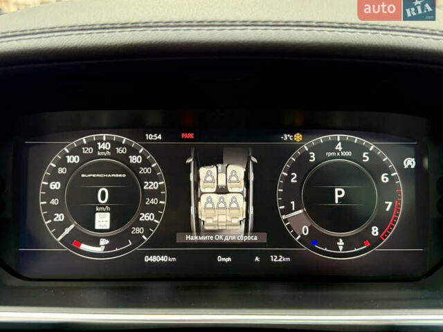 Чорний Ленд Ровер Рендж Ровер, об'ємом двигуна 5 л та пробігом 48 тис. км за 59900 $, фото 28 на Automoto.ua